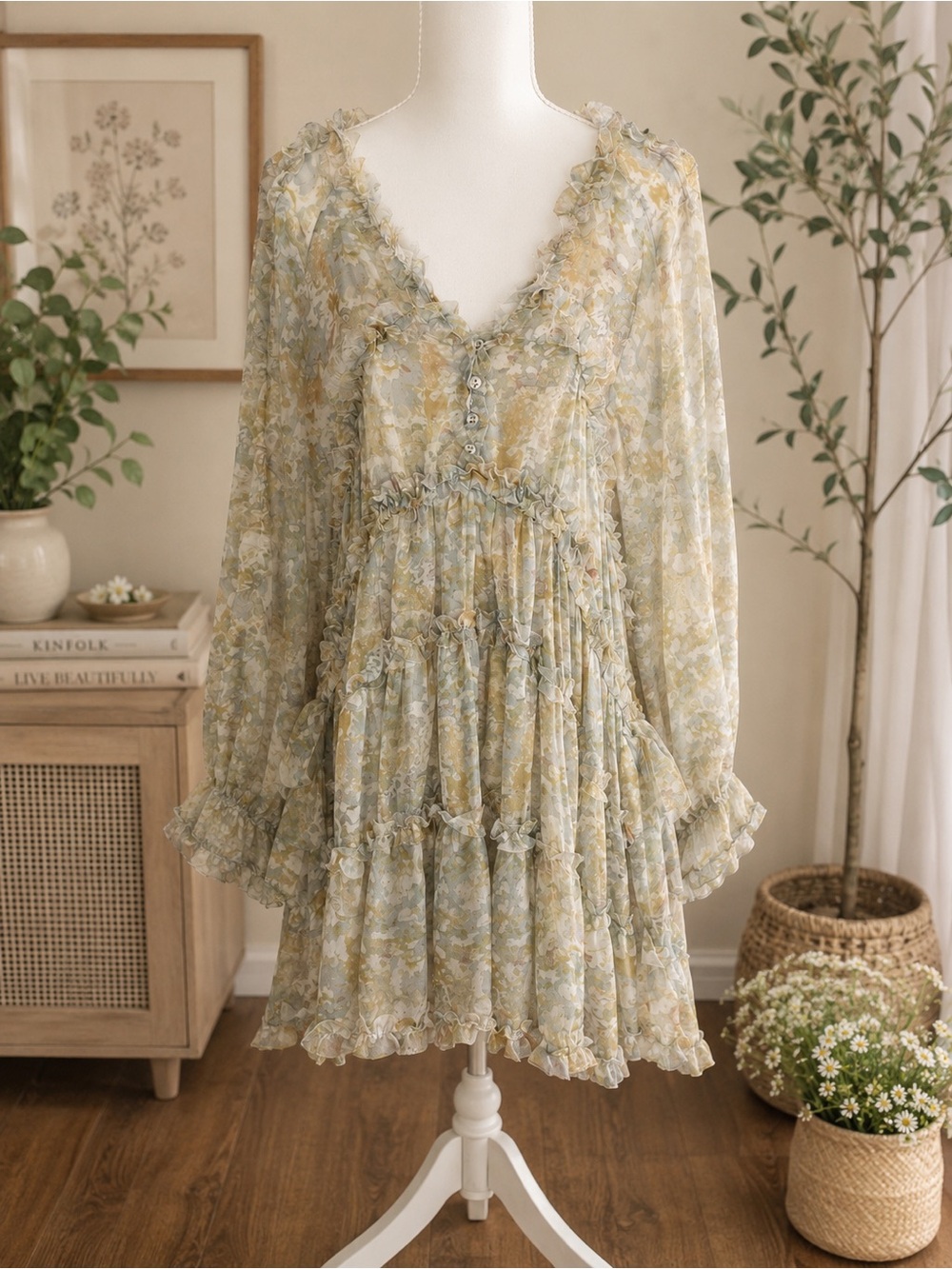 o.p.t / One Pretty Time Floral Ruffle Mini Dress – Size L NWT